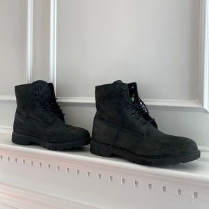 Timberland Suede Boots - Black - 11.5